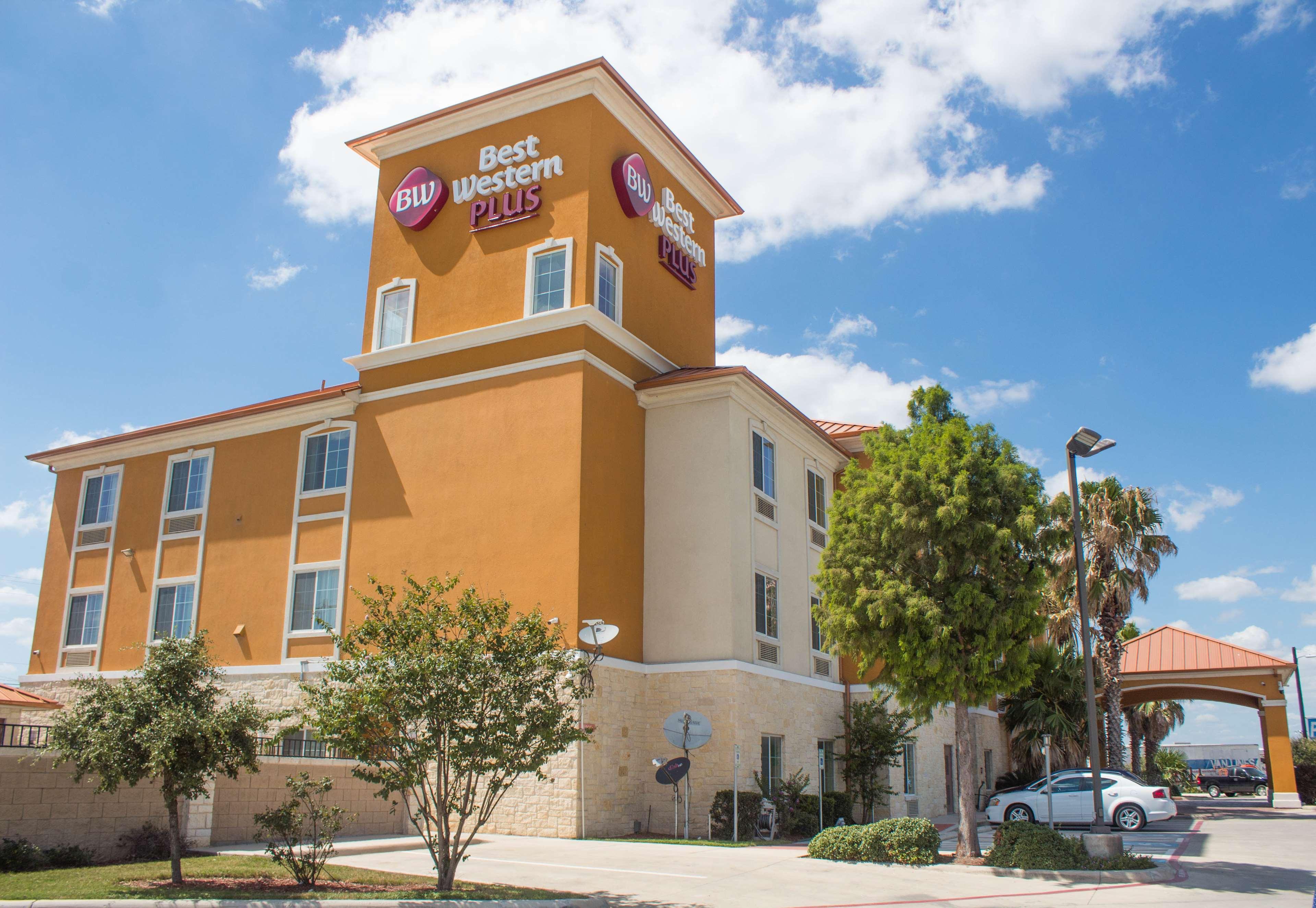 Best Western Plus San Antonio East Inn & Suites Exterior foto